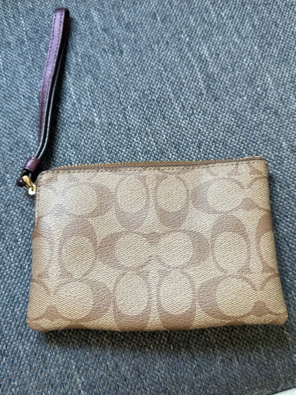 Coach F58035 Signature Canvas Corner Zip Wristlet Khaki Burgundy